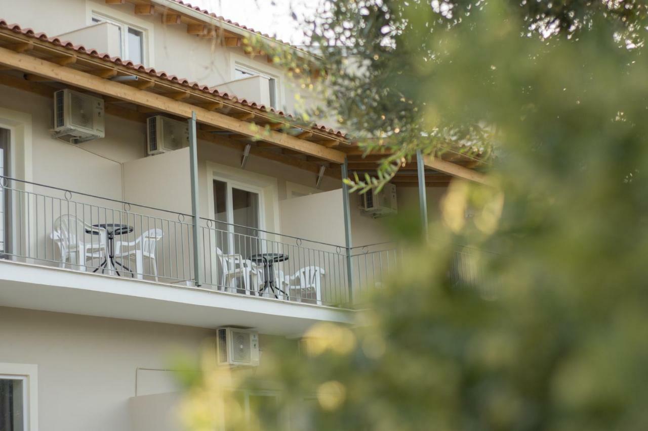 Luca Mare Bed & Breakfast Gouvia Dış mekan fotoğraf