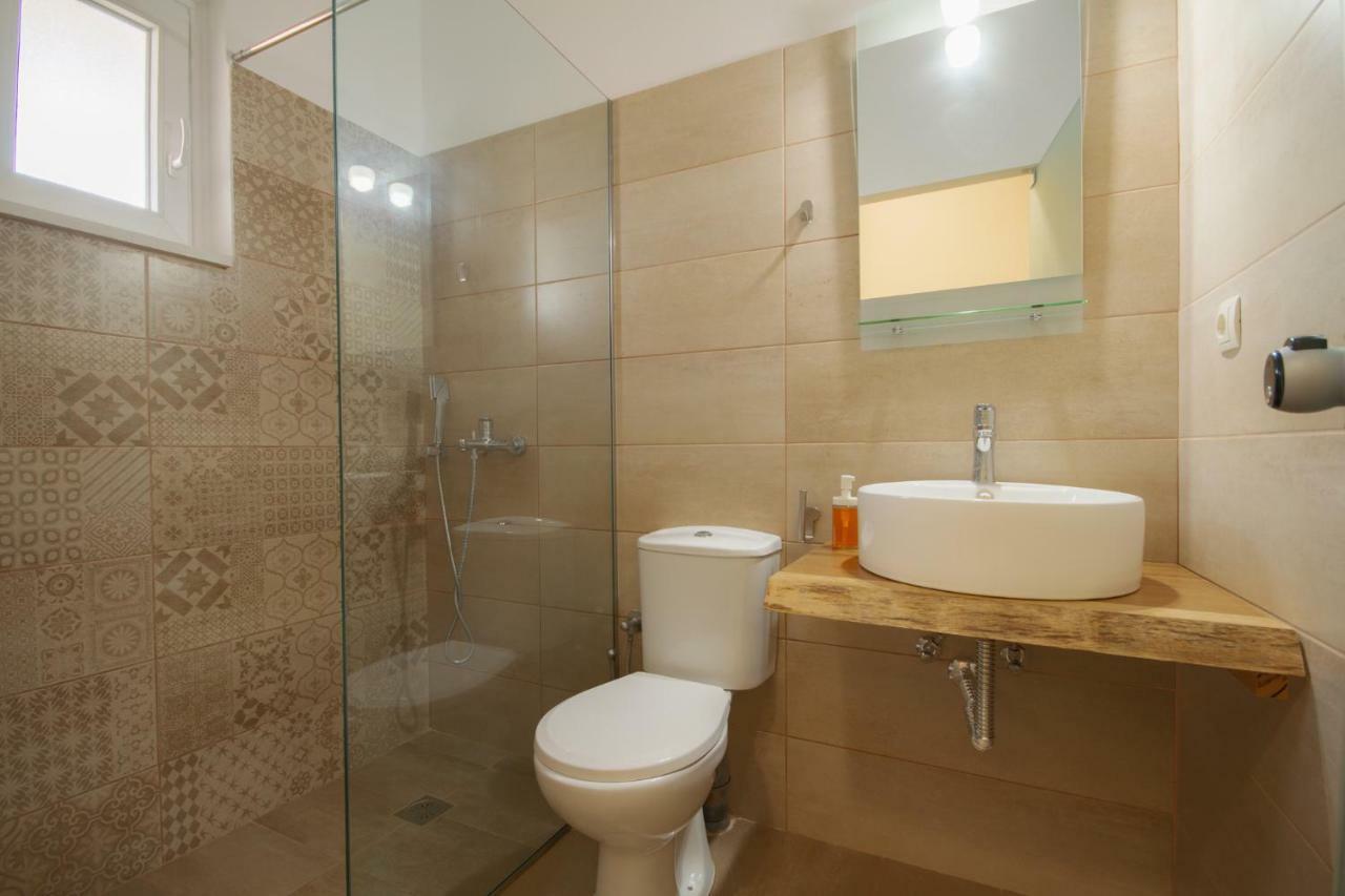 Luca Mare Bed & Breakfast Gouvia Dış mekan fotoğraf